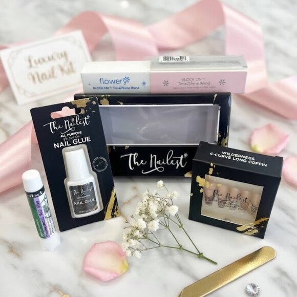 NWT The Nailest Bundle: Wilderness C-Curve Long Coffin Nails + Kit - Picture 8 of 8